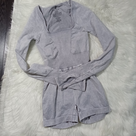 FP Movement Good Karma Long Sleeve Runsie in Ice Grey Size XS/S - Picture 8 of 15